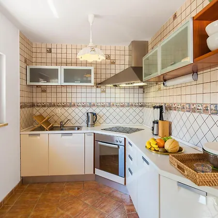 2 Bedroom Awesome In